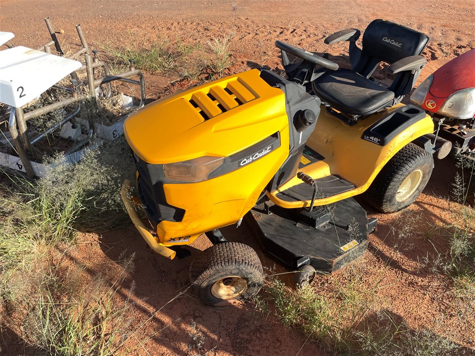 2016 Cub Cadet XT2 LX46 FAB Mower