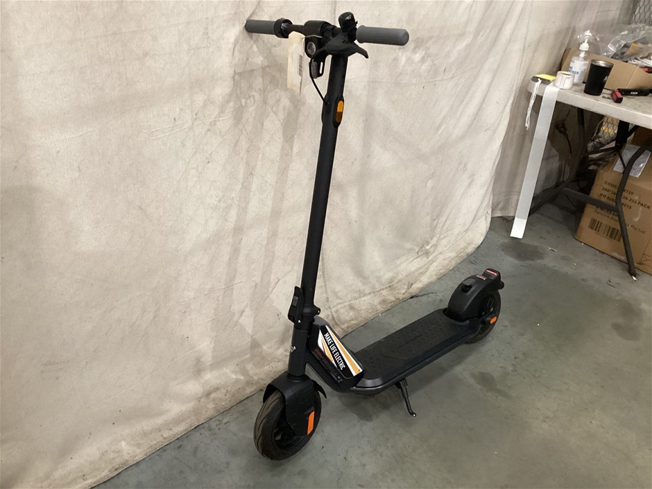 Electric E-Scooter