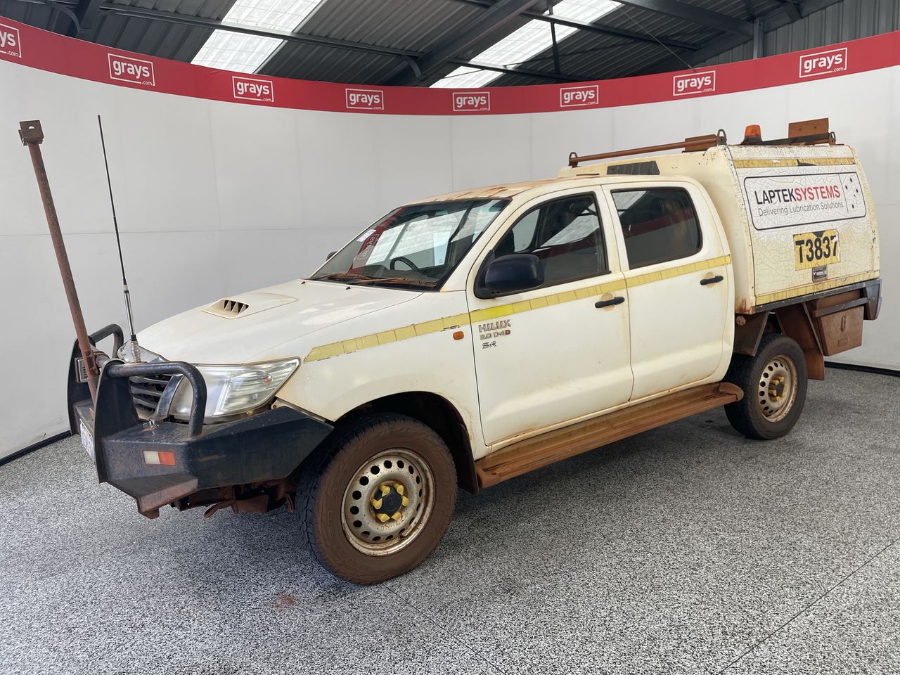 2015 Toyota Hilux SR (4x4) KUN26R Turbo Diesel Automatic Crew Cab Chassis