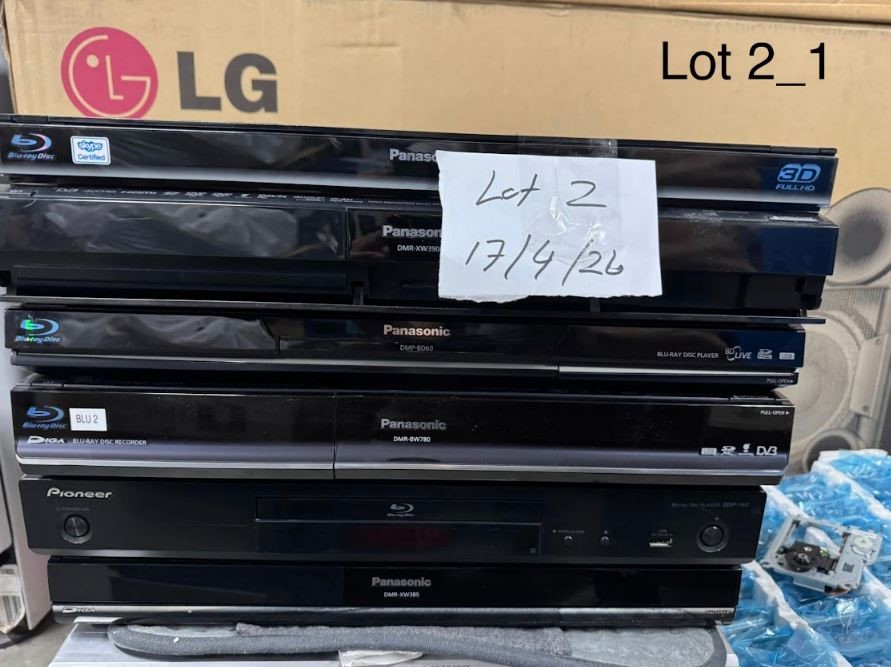 END OF LEASE SALE: mixed of DVD recorders and blue ray recorders, players