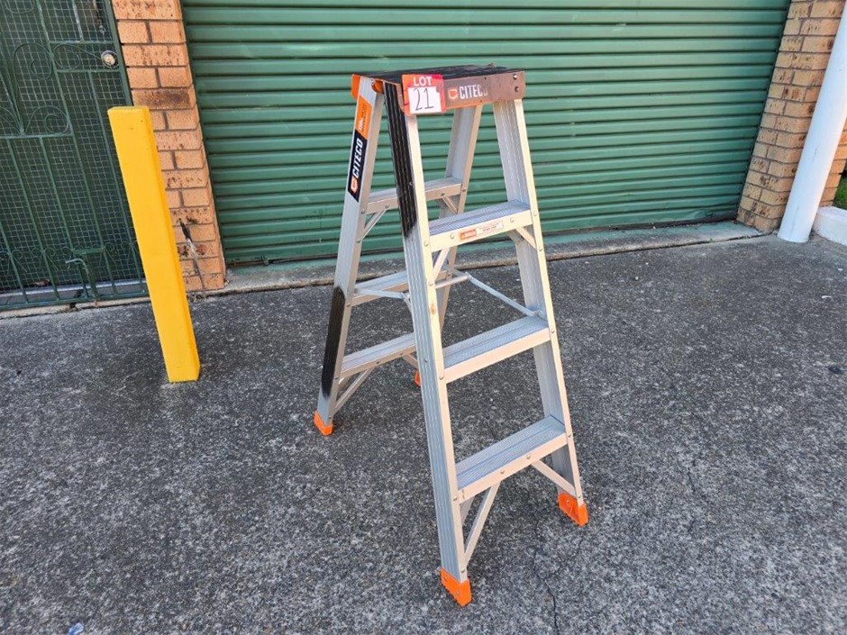 CITECO CBS4D 150kg Double Sided Step Ladder