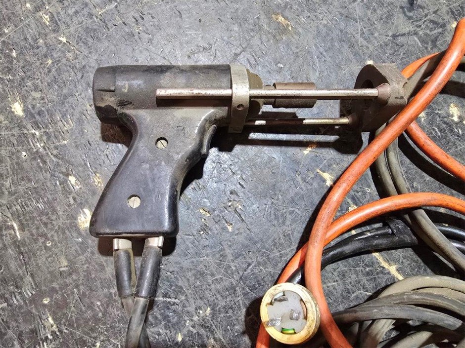 ERICO PW500 Capacitor Discharge Pin Welder