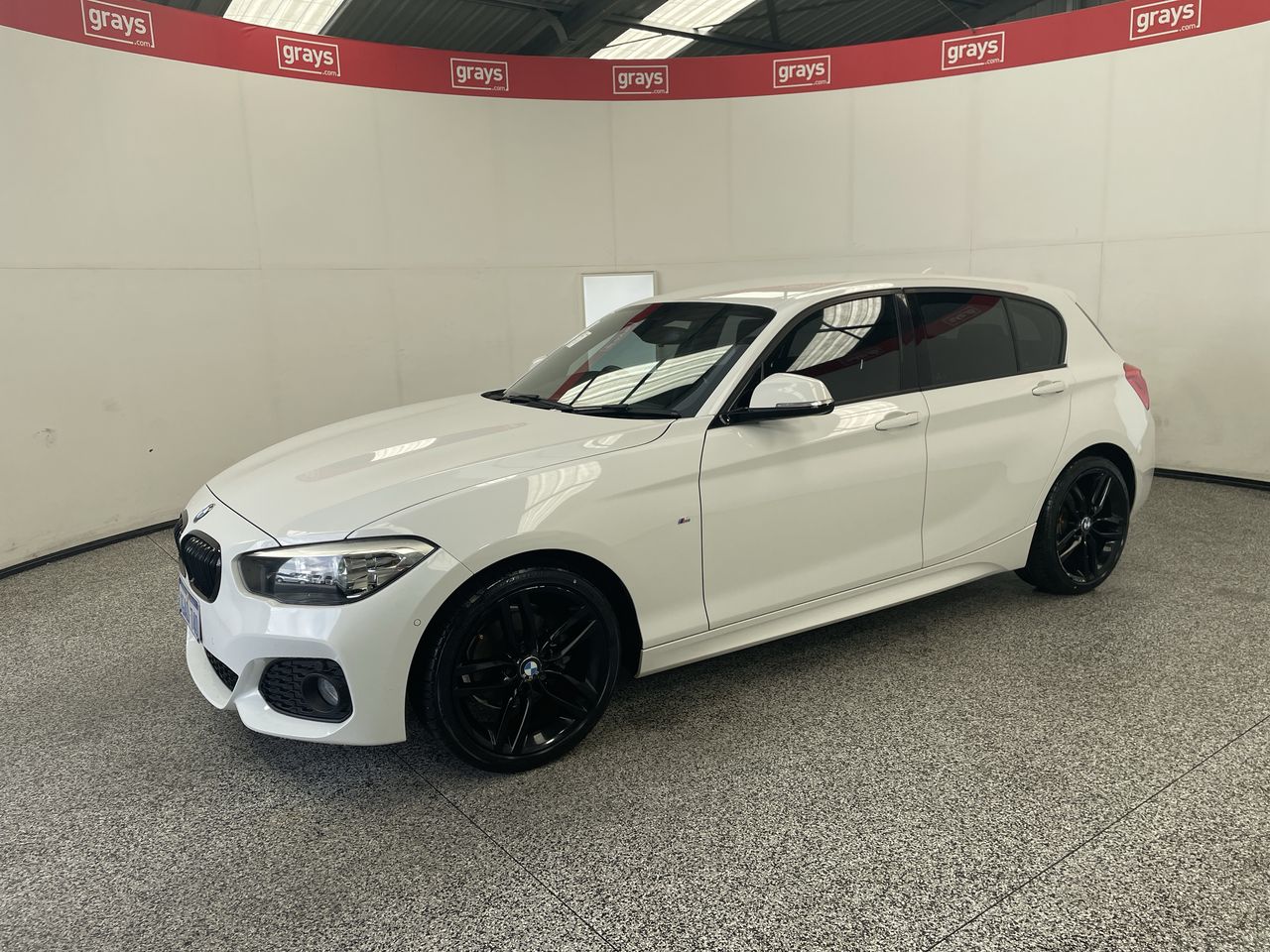 2015 BMW 1 Series 118i F20 Automatic - 8 Speed Hatchback