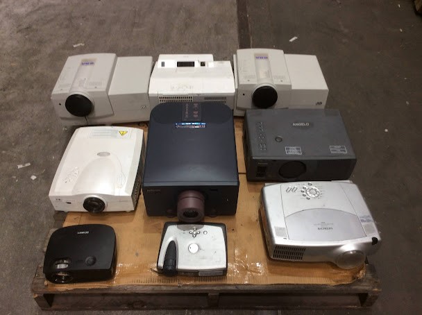 JVC DLA-G10E&Hitachi CP-TW3005&Panasonic PT-L592EA&InFocus LP740B&Devanti V