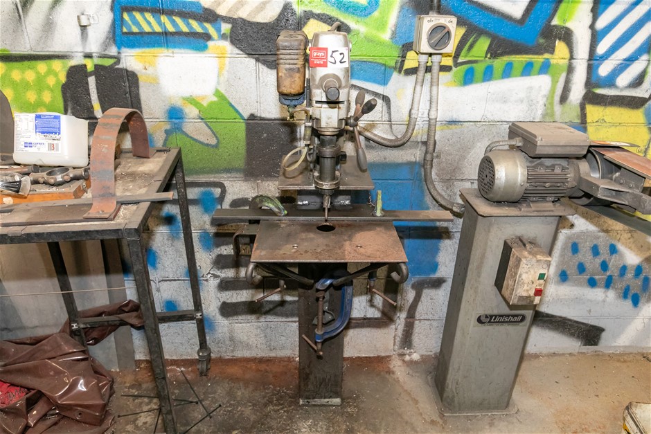 Atra Ace AO-3000 Magnet Drill with Stand