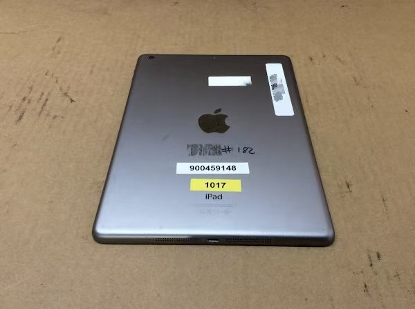 APPLE IPAD AIR 1 A1474 A7 Tablet 16GB
