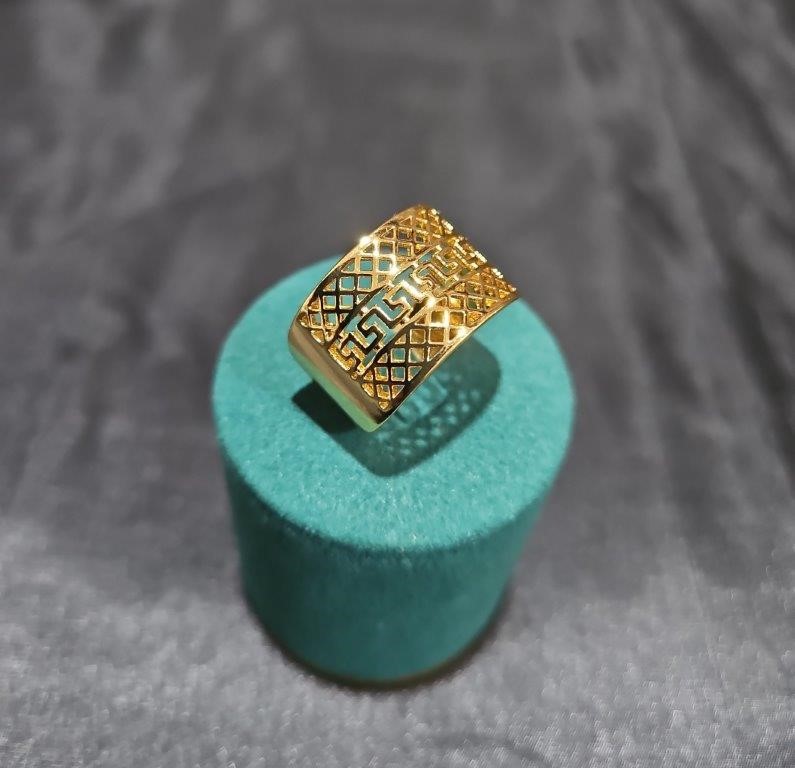 22K/Italy Yellow Gold Filled Ring(stamped 22K/Italy)Warranty Quality