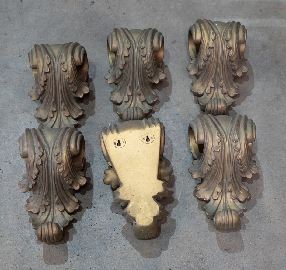 6 x VINTAGE CORBLE WITH FLUER D LYS INPSIRED (1 UNIT HAS TO BE GLUED)