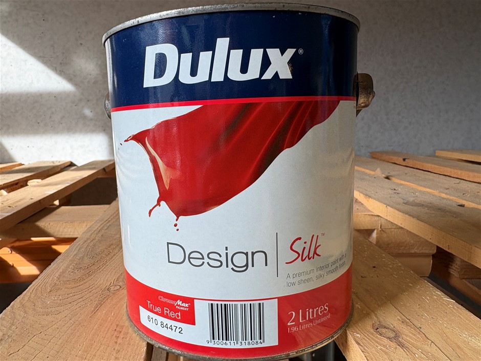 Pallet Comprising New Never Used Large Qty of Dulux Design Silk Paint