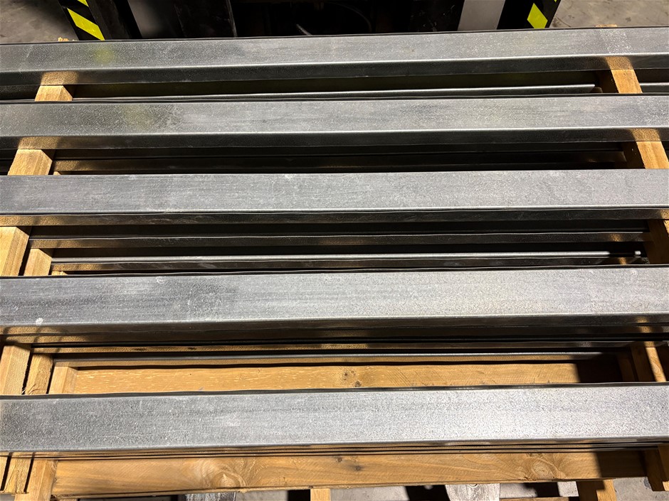 Pallet Comprising New Never Used Large Qty of Perlin Bridging Struts