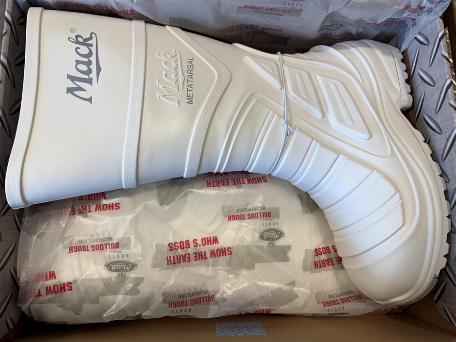 New Never Used Mack Boots Bulldog Tough Stormer Gumboot (Quantity 3)