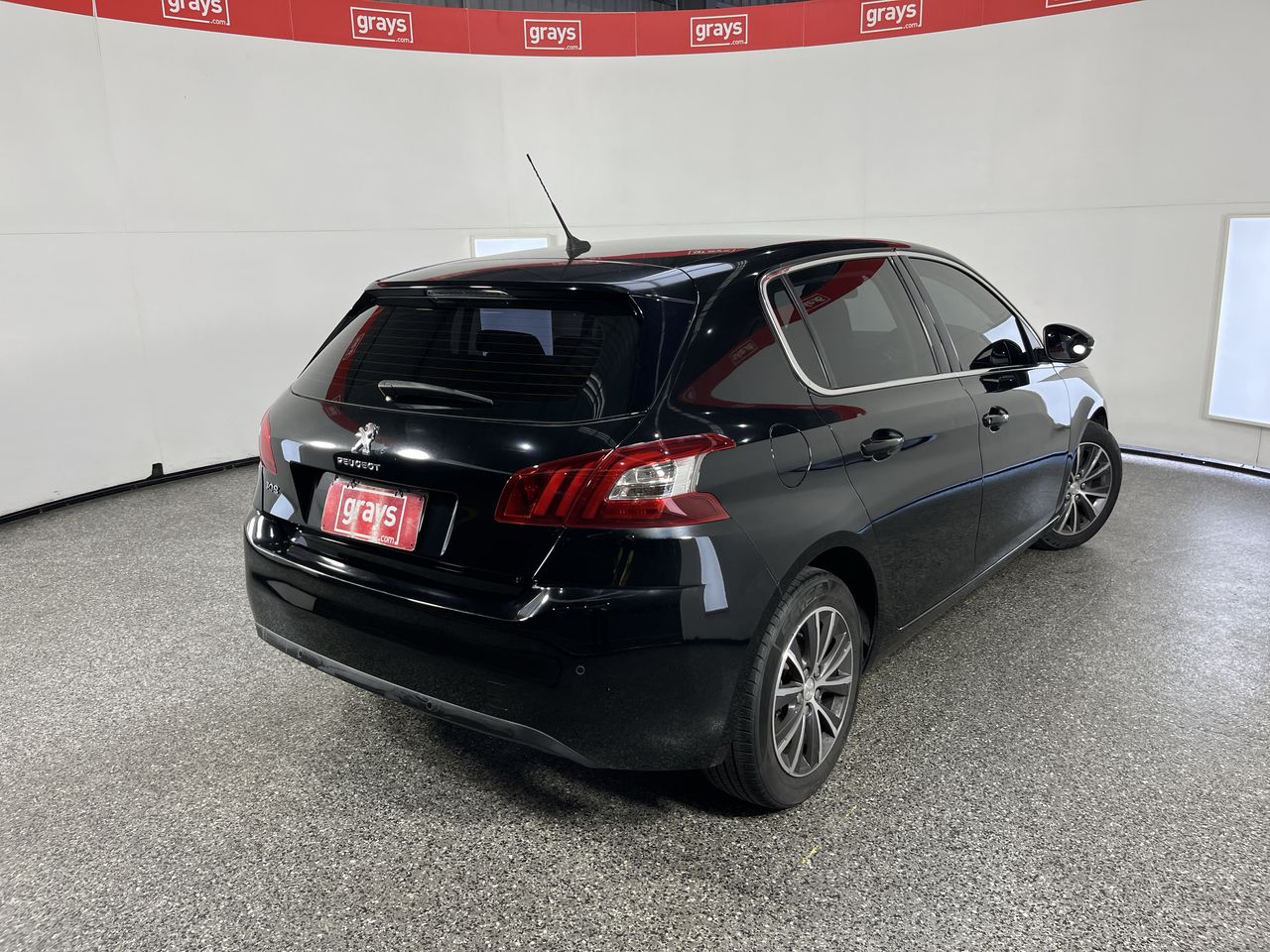 Vehicle photo