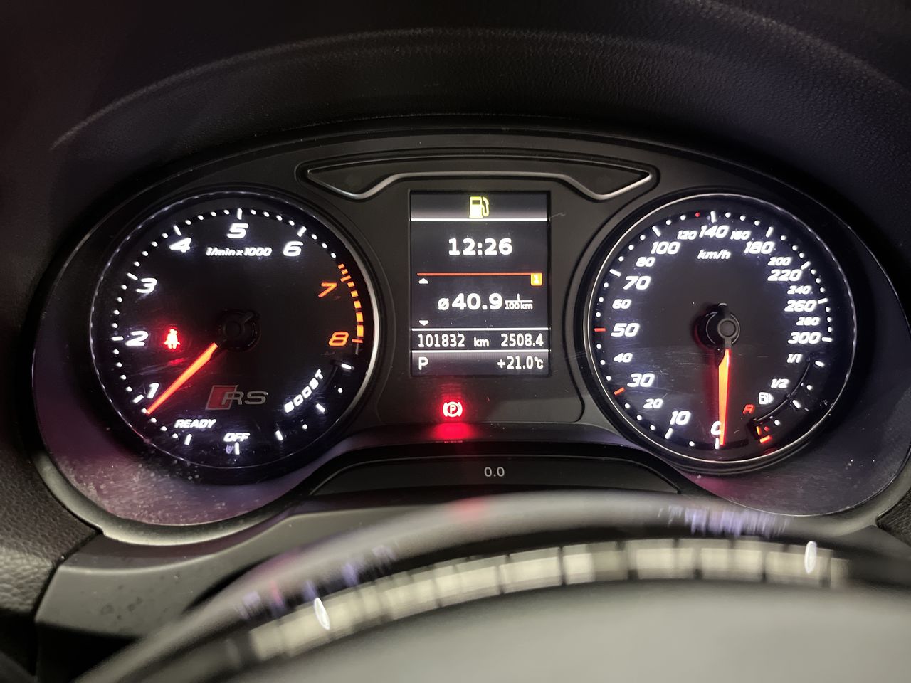 Vehicle photo