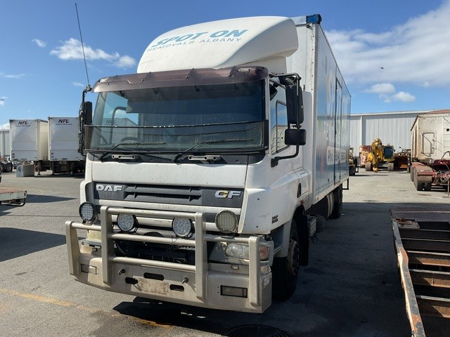 Unreserved 2005 DAF CF 75.310 6 x 4 Prime Mover Truck
