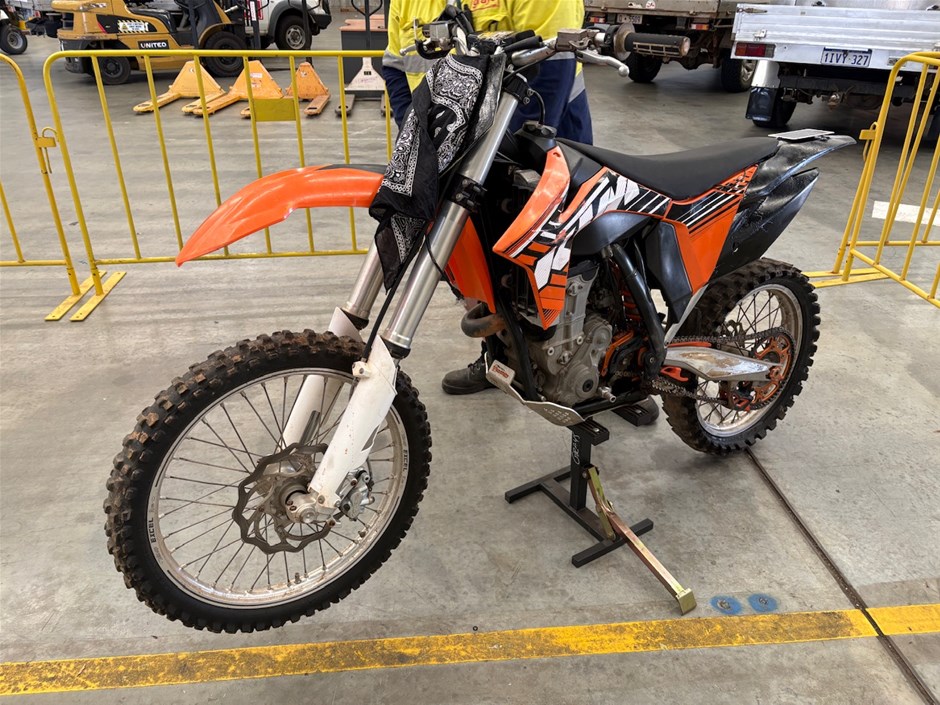 <p>2012 KTM 450SX-F Motorcycle</p>