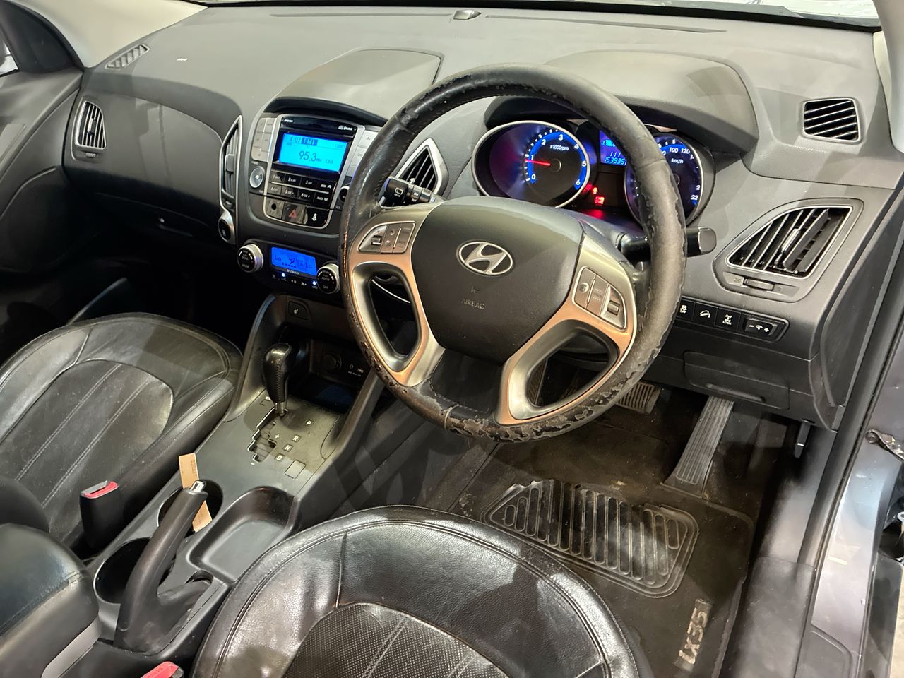 Vehicle photo