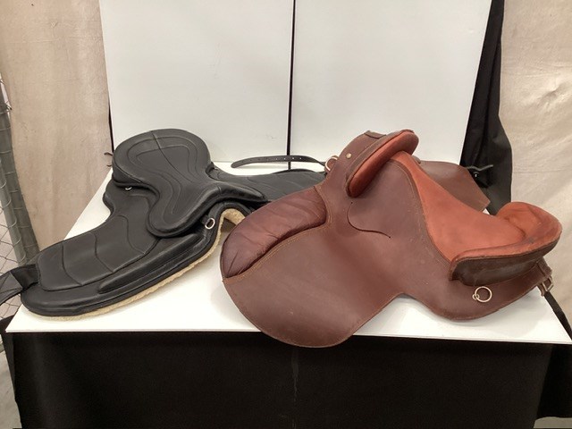 2x Horse Saddles