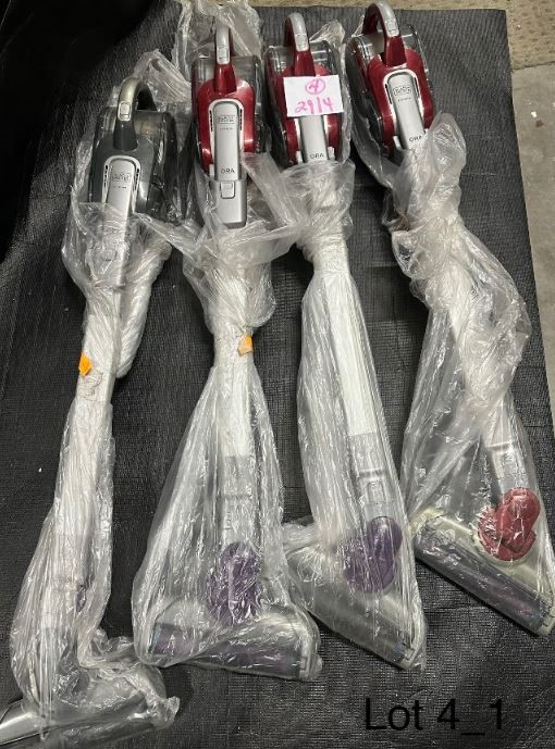END OF LEASE SALE: Black + Decker Vaccum Cleaners