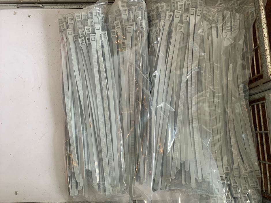 New in Packaging Nylon Cable Ties, 10mm x 400mm - Quantity 6