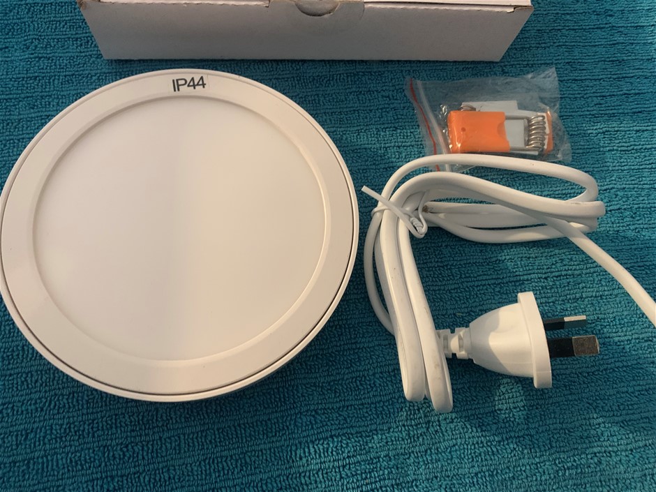 New in Box Gulite 9W LED Down Light - Quantity 10