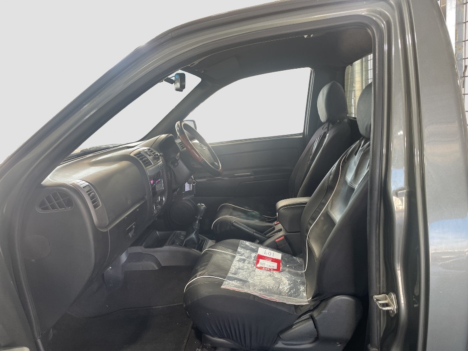 Vehicle photo
