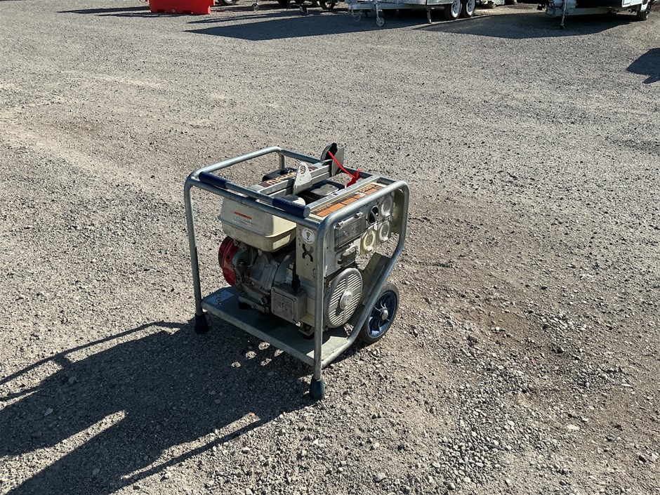<p>Makinex Generator</p>