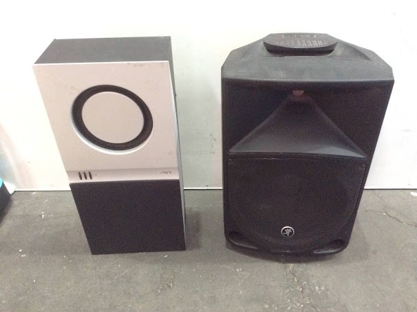 Mackie Thump12 1000W 12" Powered Loudspeaker&Jamo A3SUB.5 Active Subwoofer