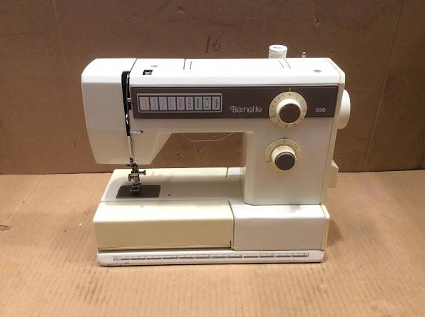 Bernette 330 Sewing Machine