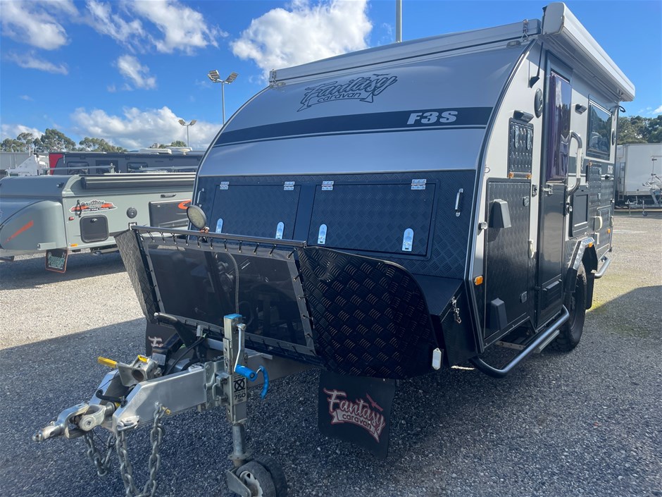 2020 Fantasy F3S-E Caravan