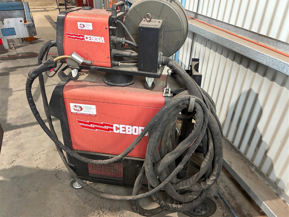 <B>Cebora Kingstar 400TS Mig Welder</B>