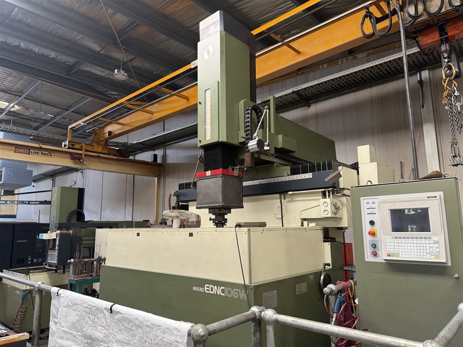 Makino EDNC 106W CNC EDM Machine
