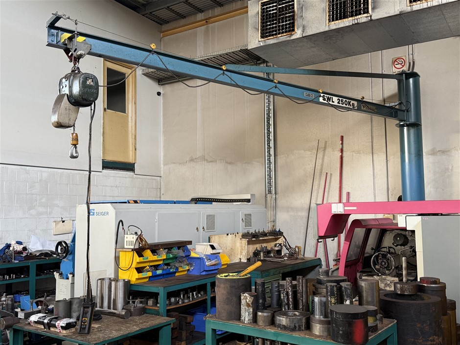 Vector Cranes Radial Arm Hoist