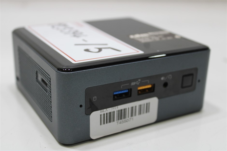 INTEL NUC8I7BEH