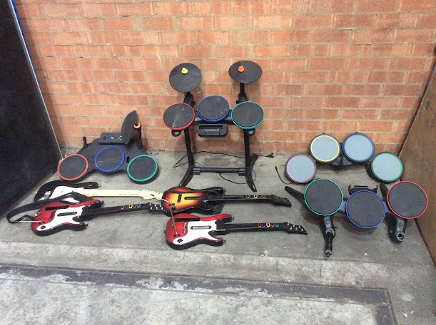 Mix Brand and Model Drum Set/Guitars