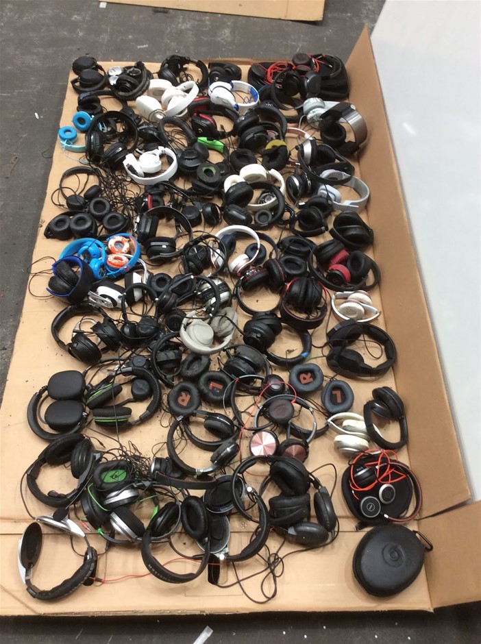 Mixed Headphones & Headsets Bundle