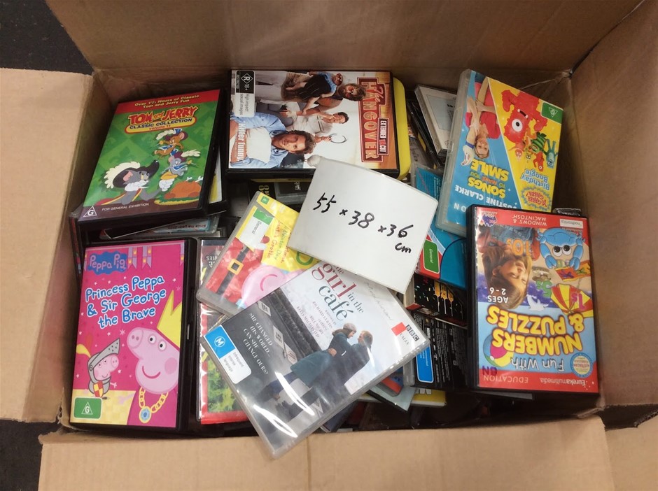 Mixed Different types of movie DVDs (55x38x36:cm)