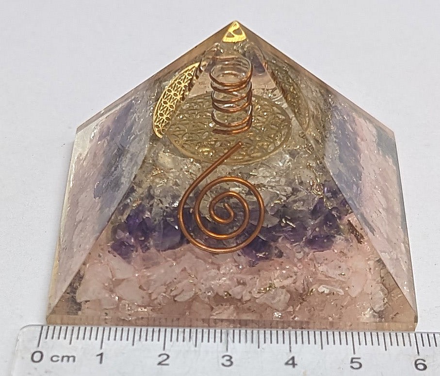 ORGONITE Crystal healing pyramid with Quartz Amthyst and Rose Quartz