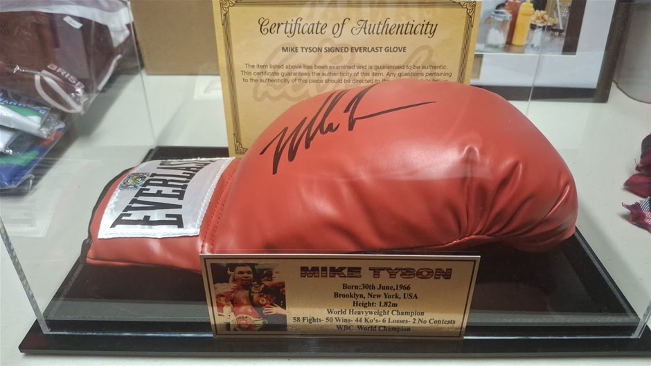 MIKE TYSON SIGNED GLOVE IN DISPLAY CASE