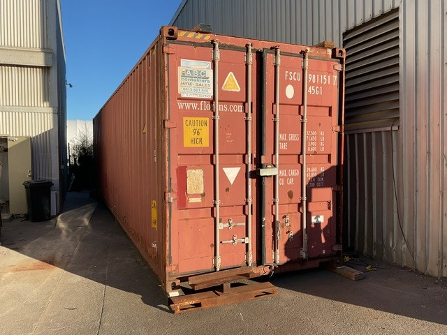 <p>Shanghai Boashan Pacific 40ft Shipping Container</p>