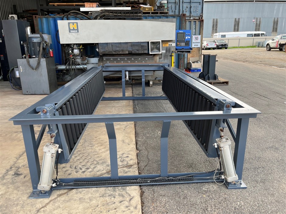 <p>Whitney 3400RTC CNC Punch Plasma Machine</p>
