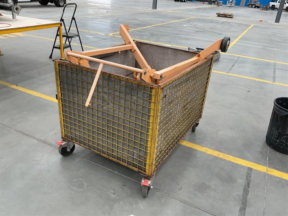 Cage Trolley in Moveable Stand