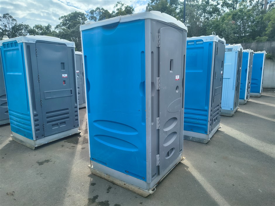 Portable Toilet - Fresh Water Flush - Forest Lake