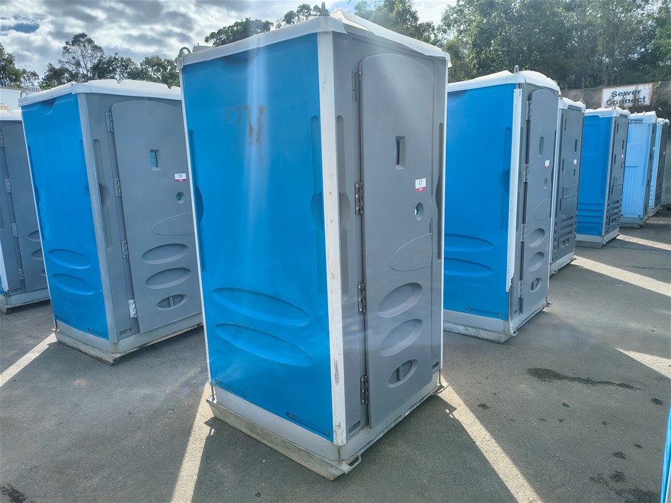 Portable Toilet - Fresh Water Flush - Forest Lake
