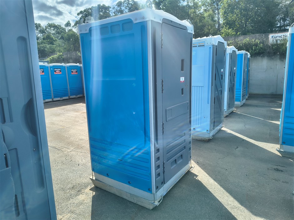 Portable Toilet - Fresh Water Flush - Forest Lake