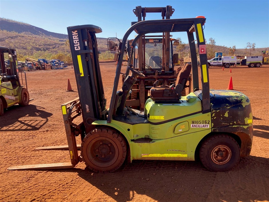 2017 CLARK GTS30D Forklift - 2.5t - 3.0m - Diesel - Tom Price