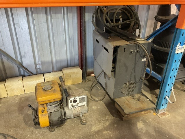 Auto plus 171 Welder and Robin LG102 Generator