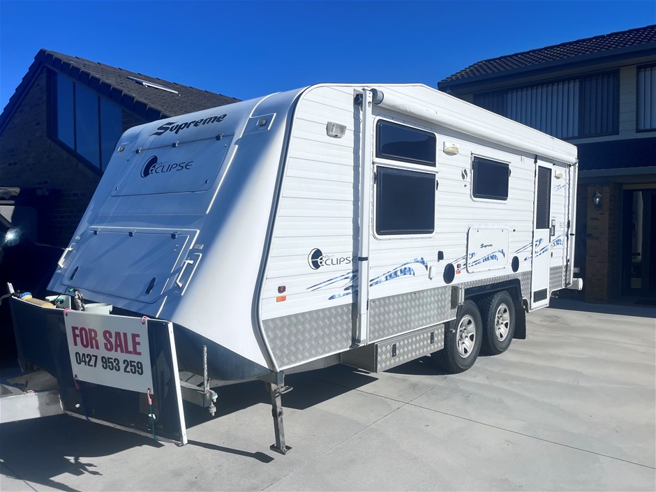 2007 Supreme Spirit Eclipse Caravan