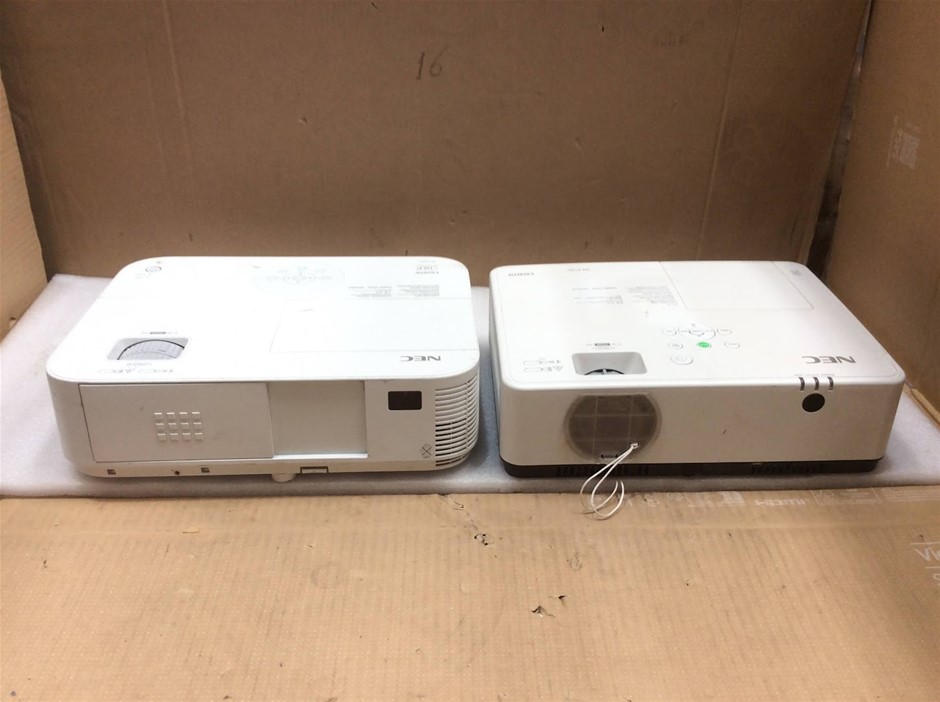 NEC ME372W and M322X LCD Projector (Lot of 2)