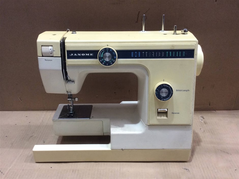 Janome Unknown Model Sewing Machine