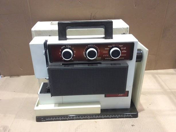 Husqvarna 5610 Sewing Machine